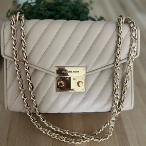 michael kors purse SOLD